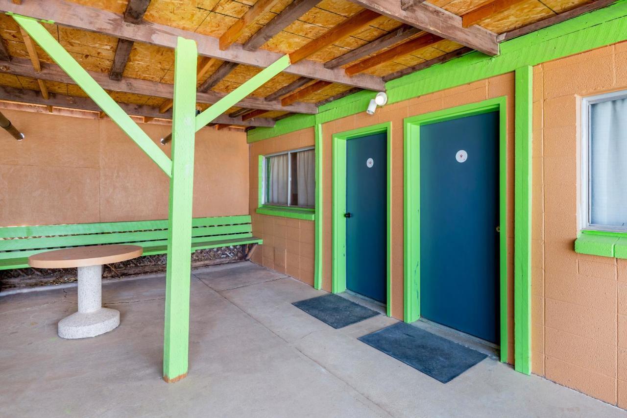 Oyo Hotel Hanksville, Ut Екстериор снимка