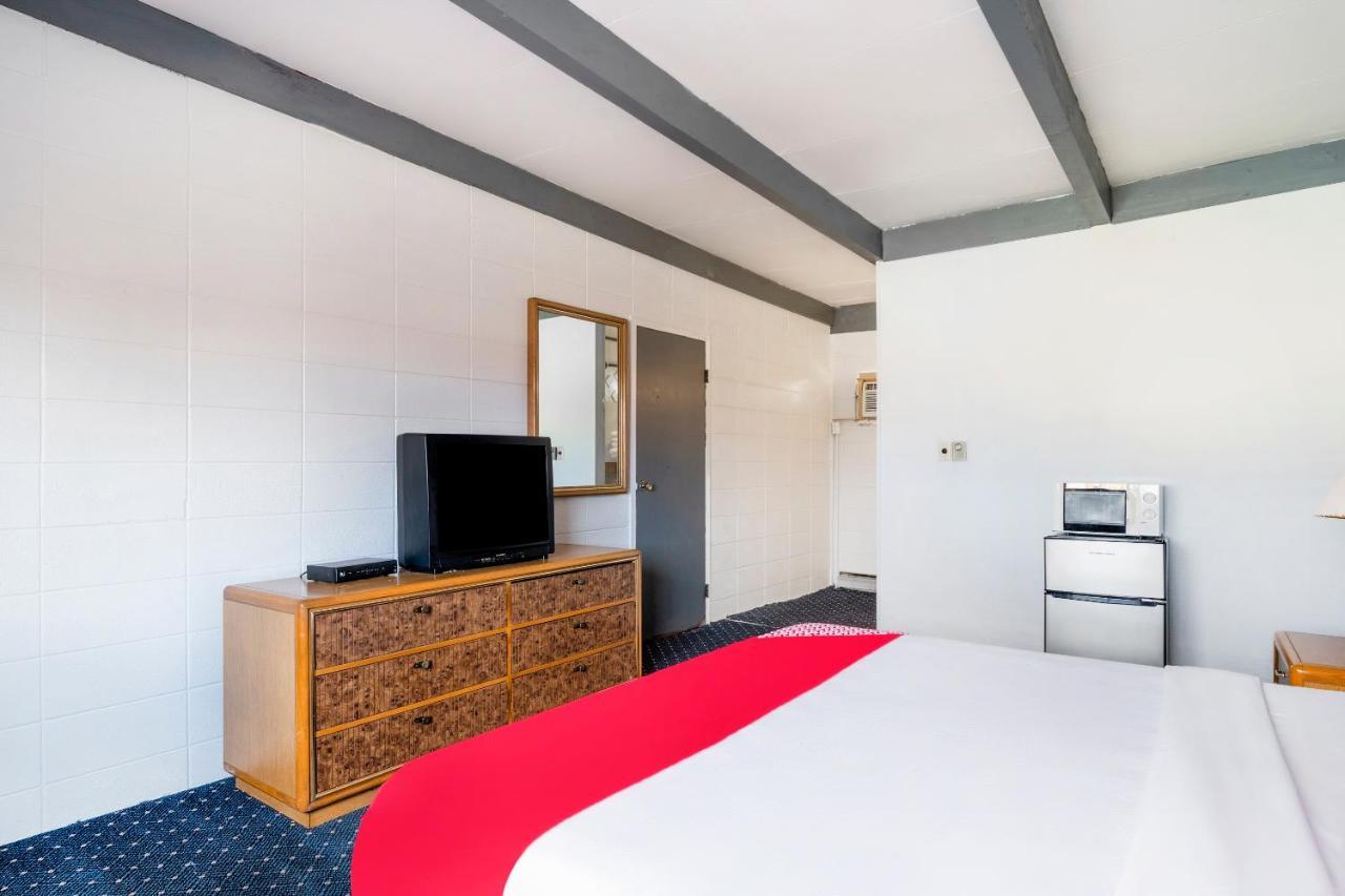 Oyo Hotel Hanksville, Ut Екстериор снимка