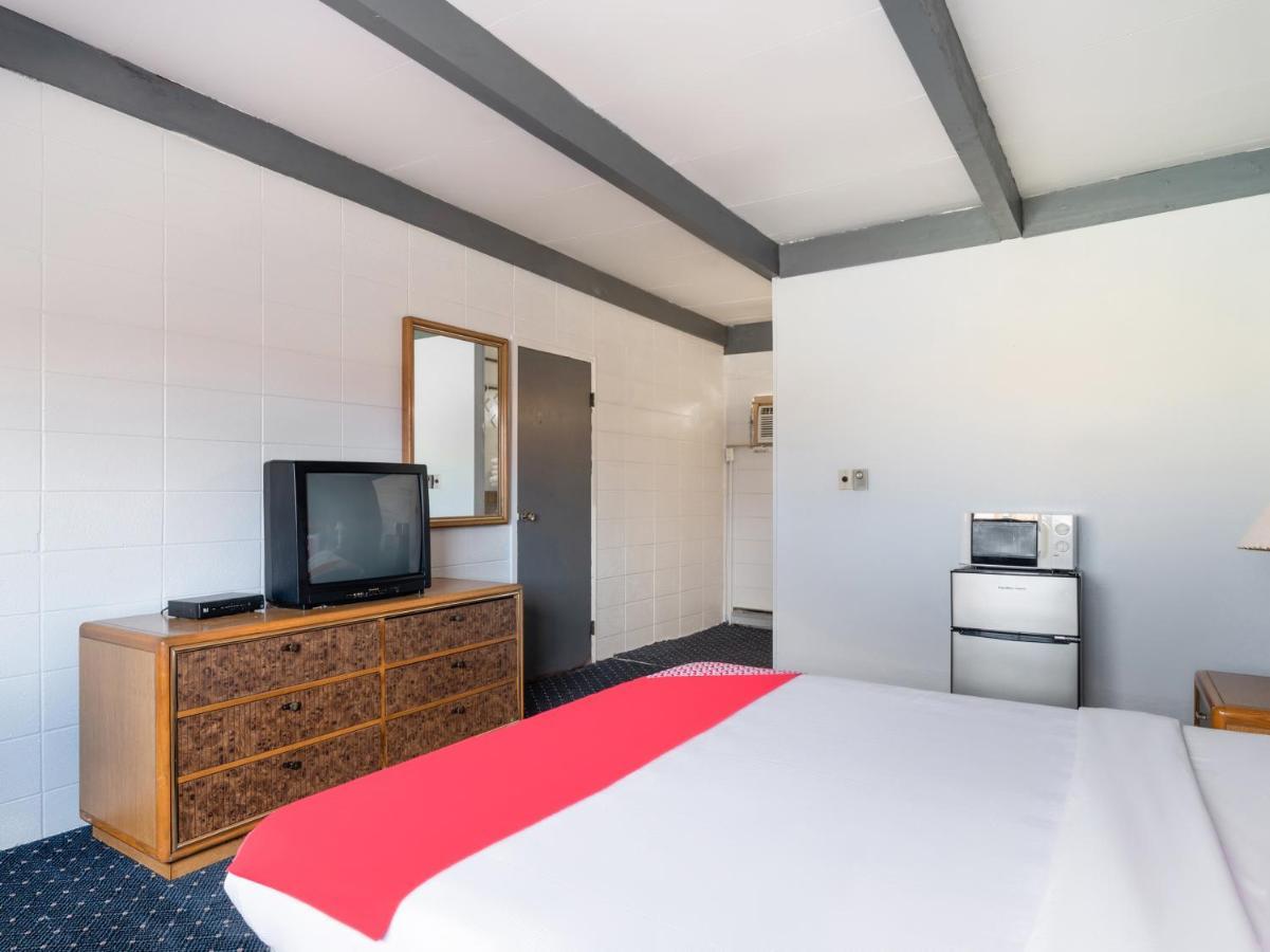 Oyo Hotel Hanksville, Ut Екстериор снимка